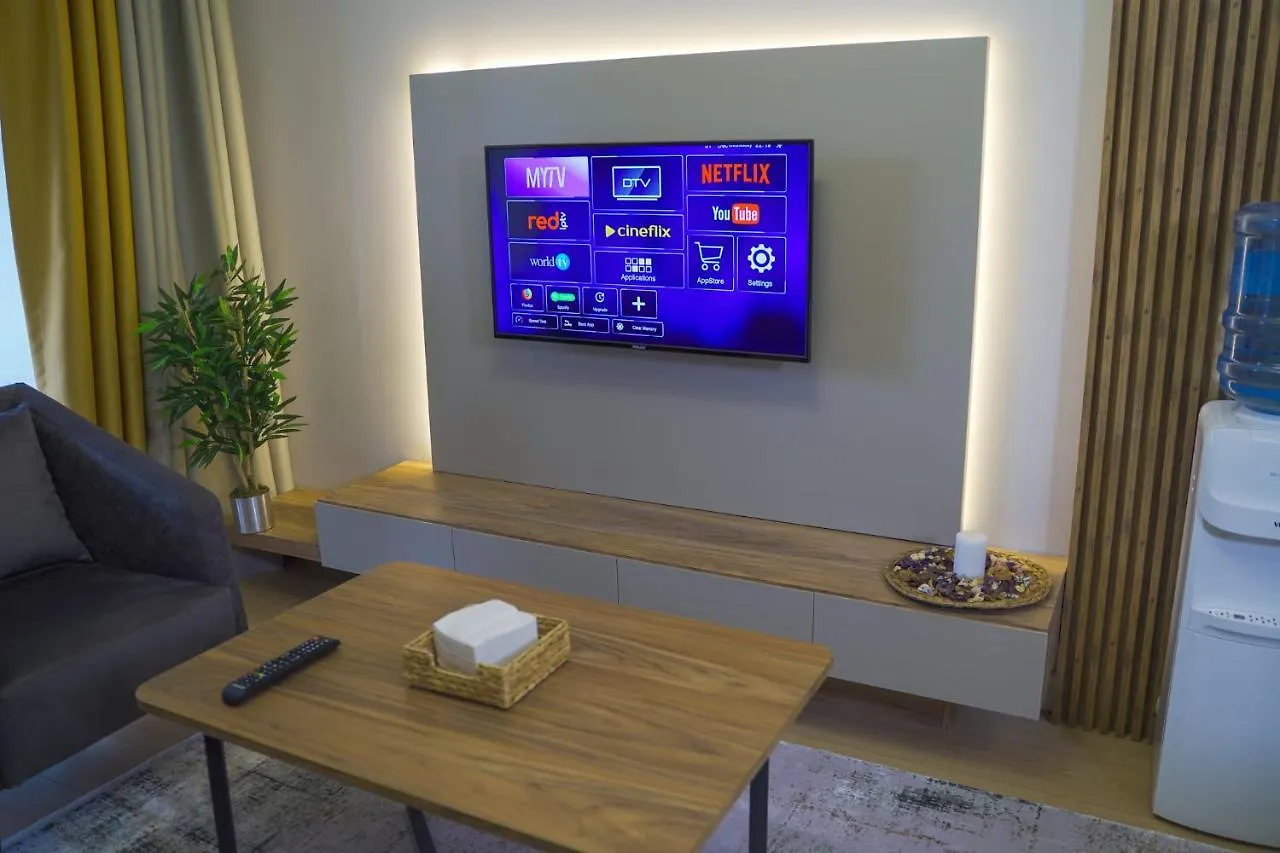 Brand-New Elegant 1-Bedroom Apartment 이스탄불 0*,