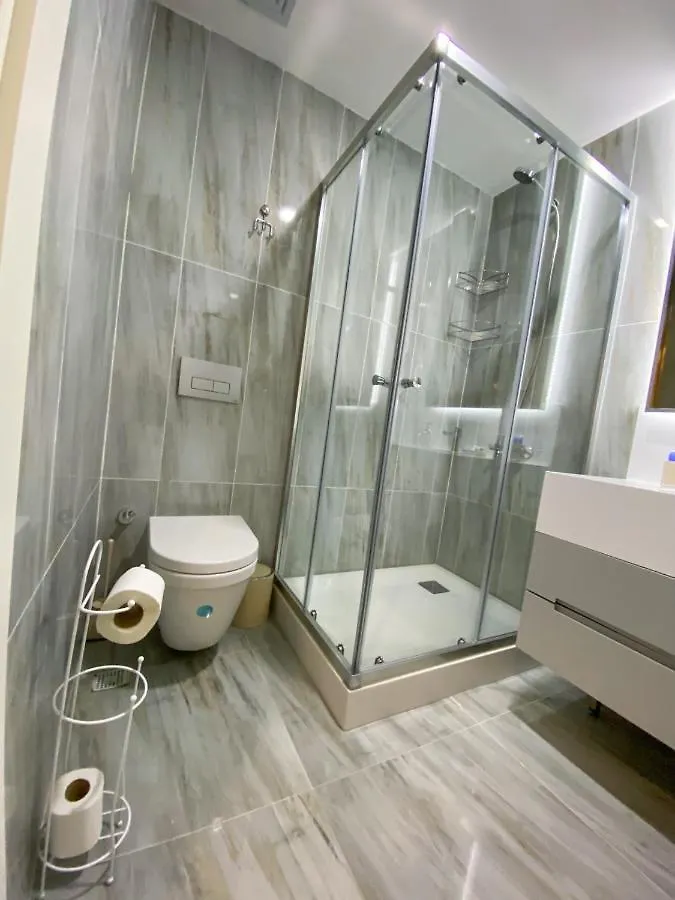 Brand-New Elegant 1-Bedroom Apartment 이스탄불 터키