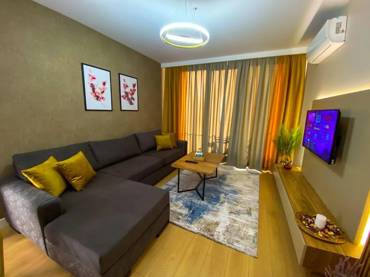 اسطنبول Brand-New Elegant 1-Bedroom Apartment تركيا