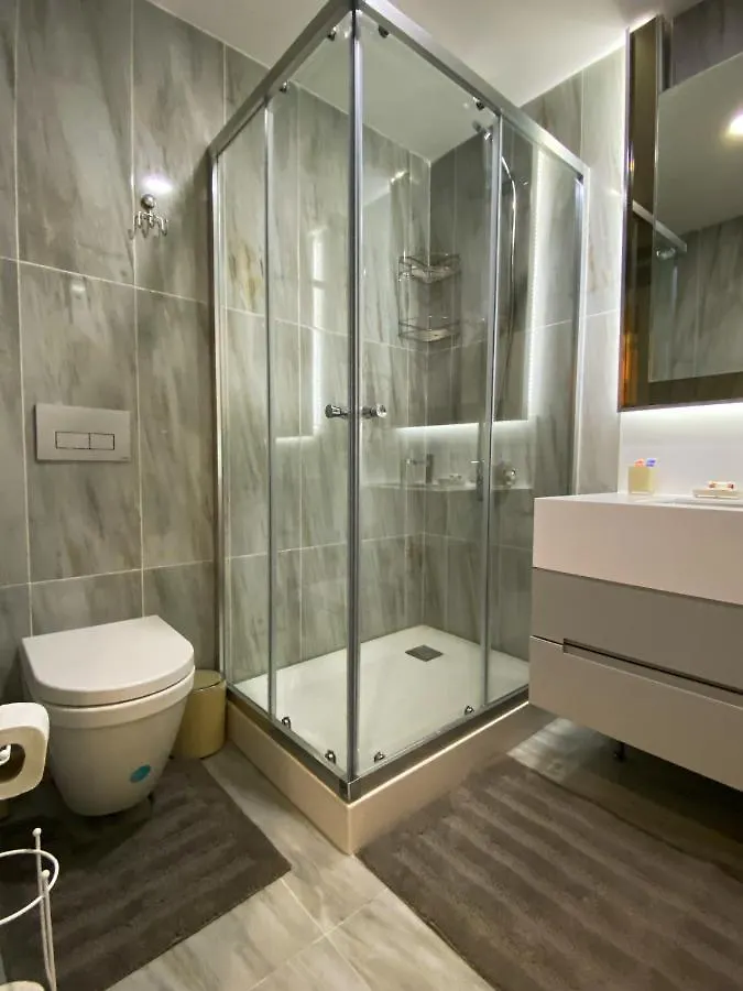 اسطنبول Brand-New Elegant 1-Bedroom Apartment