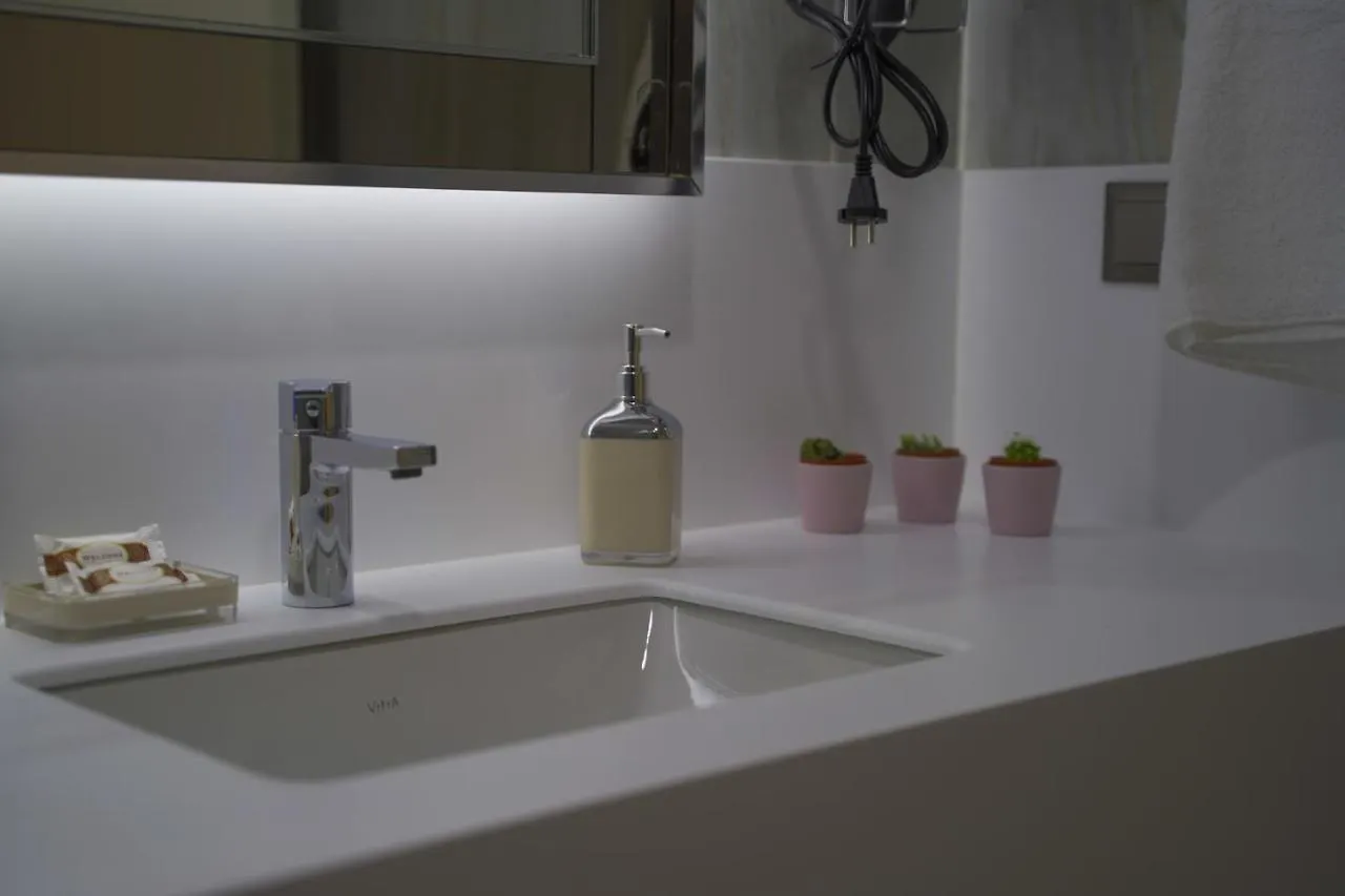 اسطنبول Brand-New Elegant 1-Bedroom Apartment