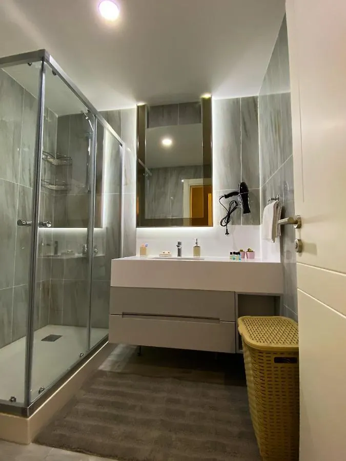 اسطنبول Brand-New Elegant 1-Bedroom Apartment