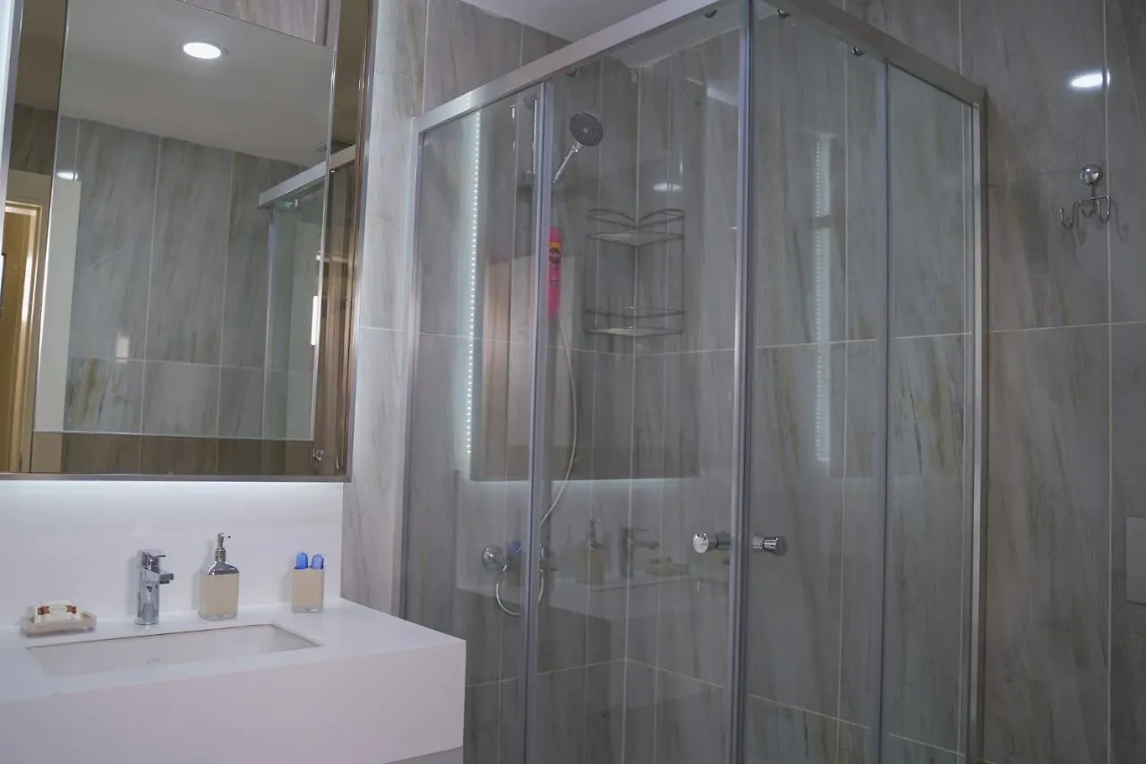 اسطنبول Brand-New Elegant 1-Bedroom Apartment